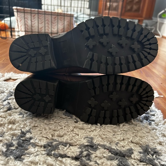 Mia brown boots - Picture 3 of 4